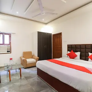 3* Hotel Oyo 37453 Mahi In